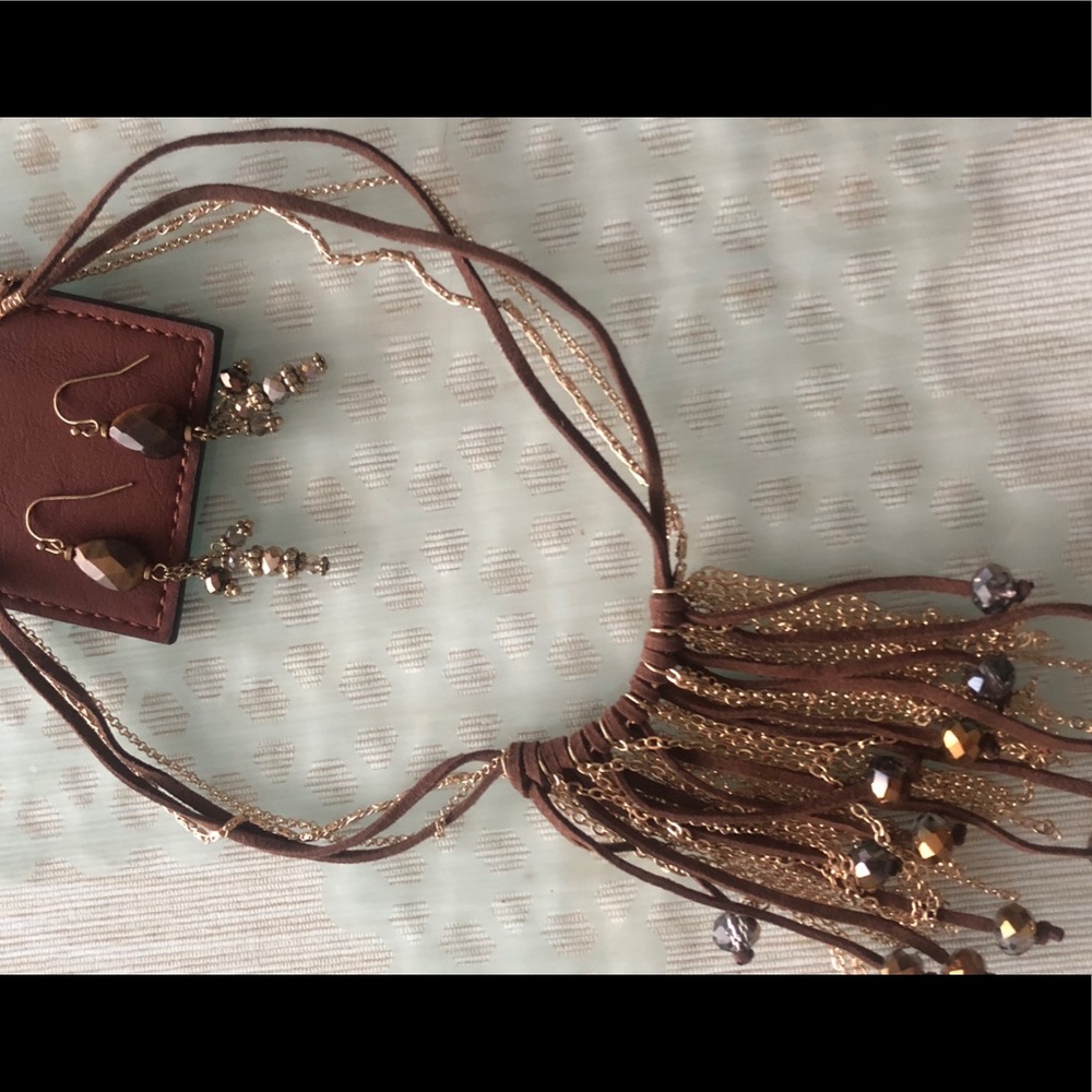 Suede necklace/earring set! Gorgeous plus BONUS!